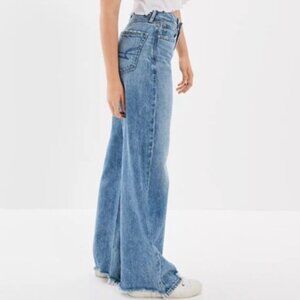 American Eagle 2 Short Low Rise Baggy Flare Jeans